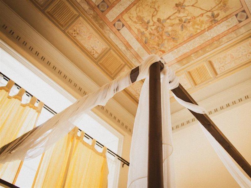 Bed and Breakfast Antica Dimora Caruso Катания Экстерьер фото