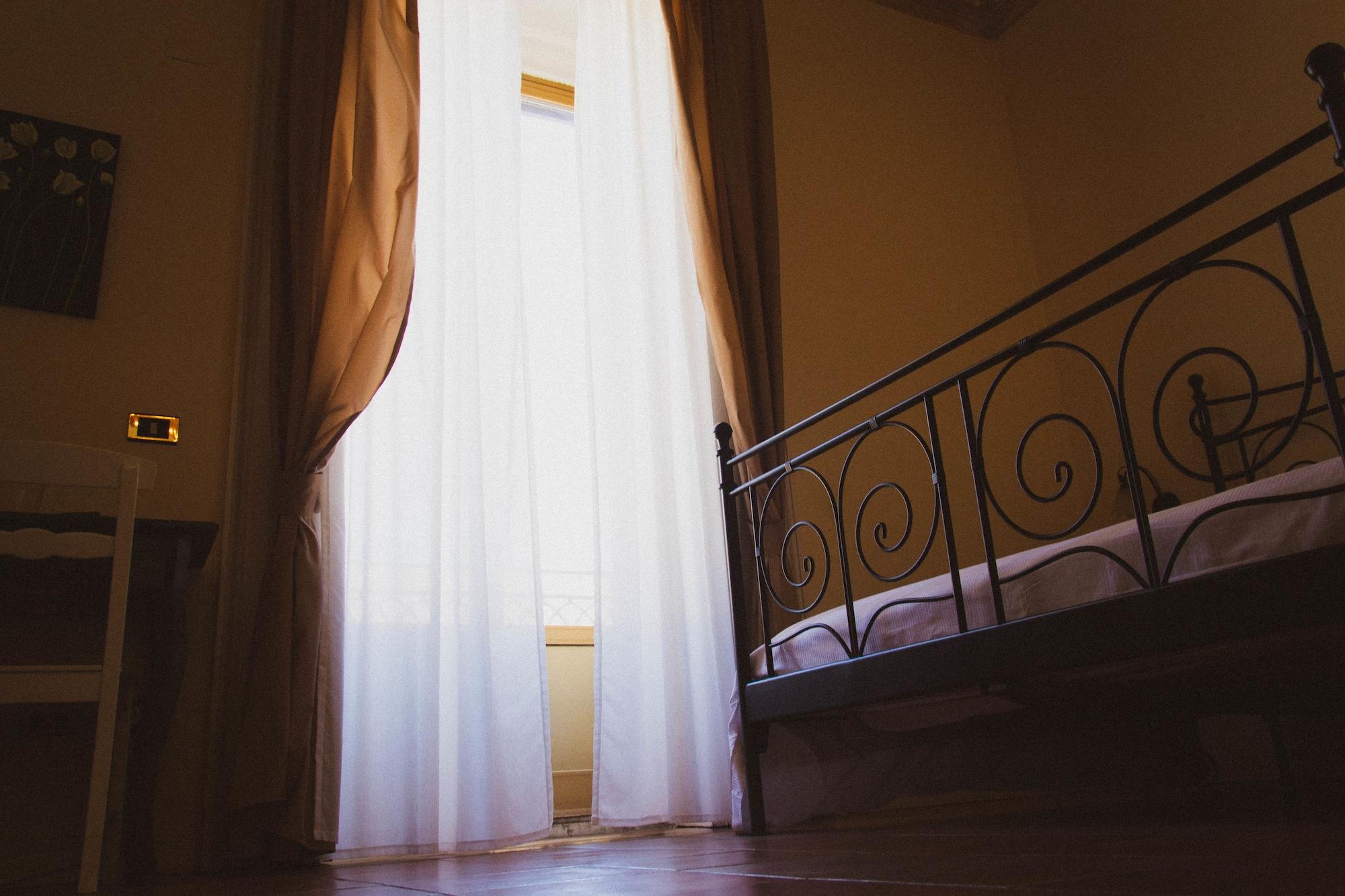 Bed and Breakfast Antica Dimora Caruso Катания Экстерьер фото