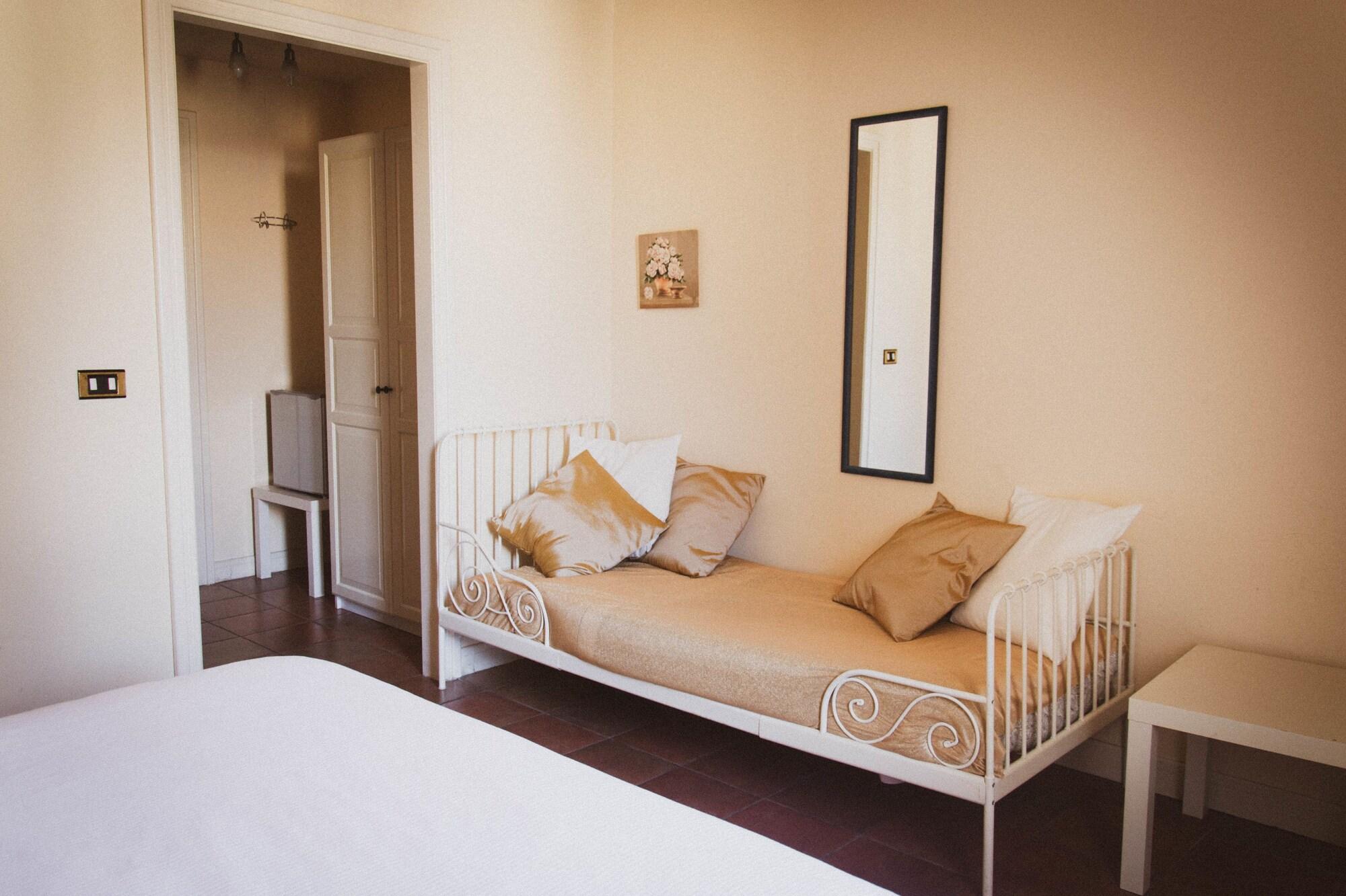 Bed and Breakfast Antica Dimora Caruso Катания Экстерьер фото