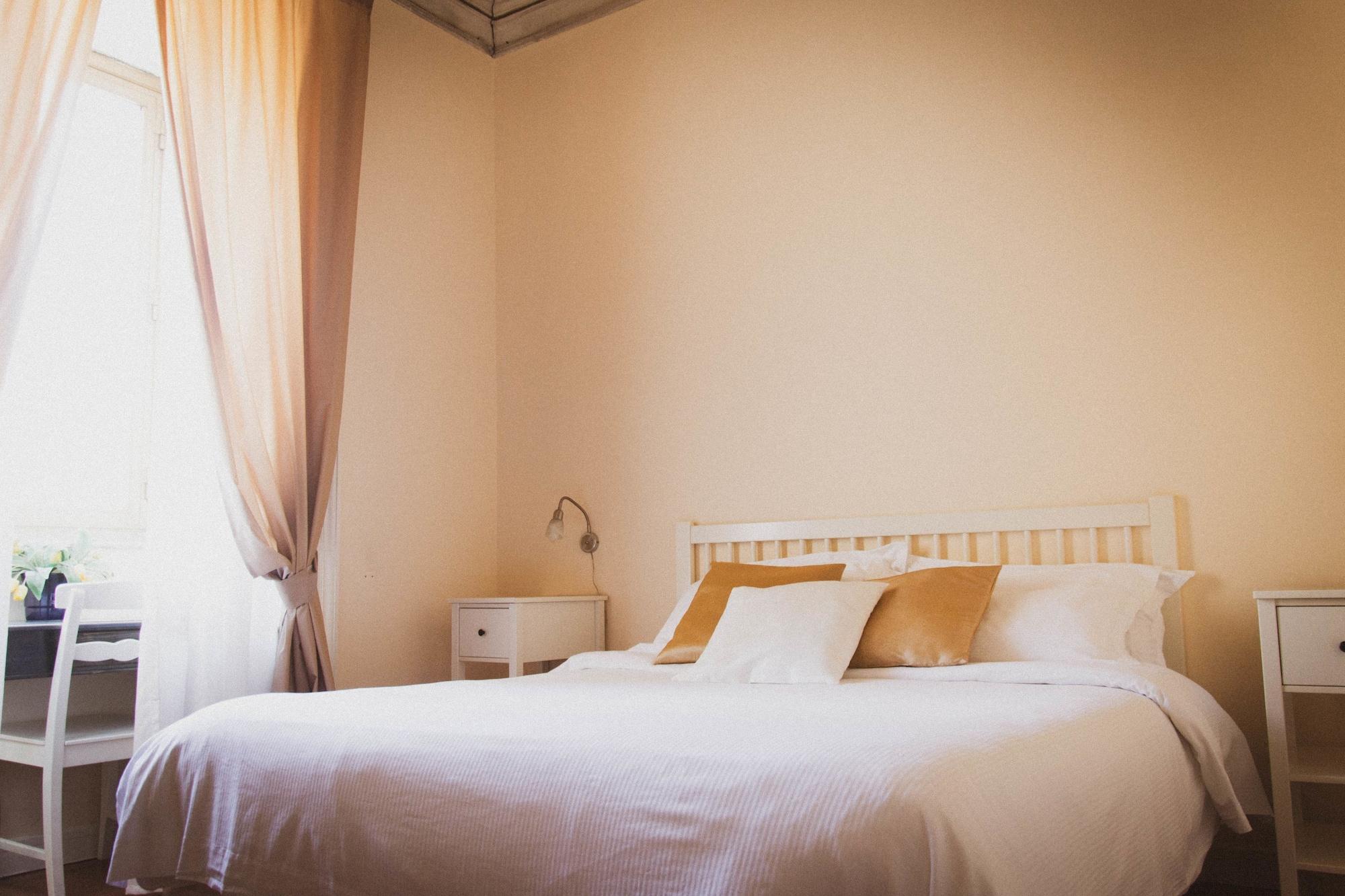 Bed and Breakfast Antica Dimora Caruso Катания Экстерьер фото