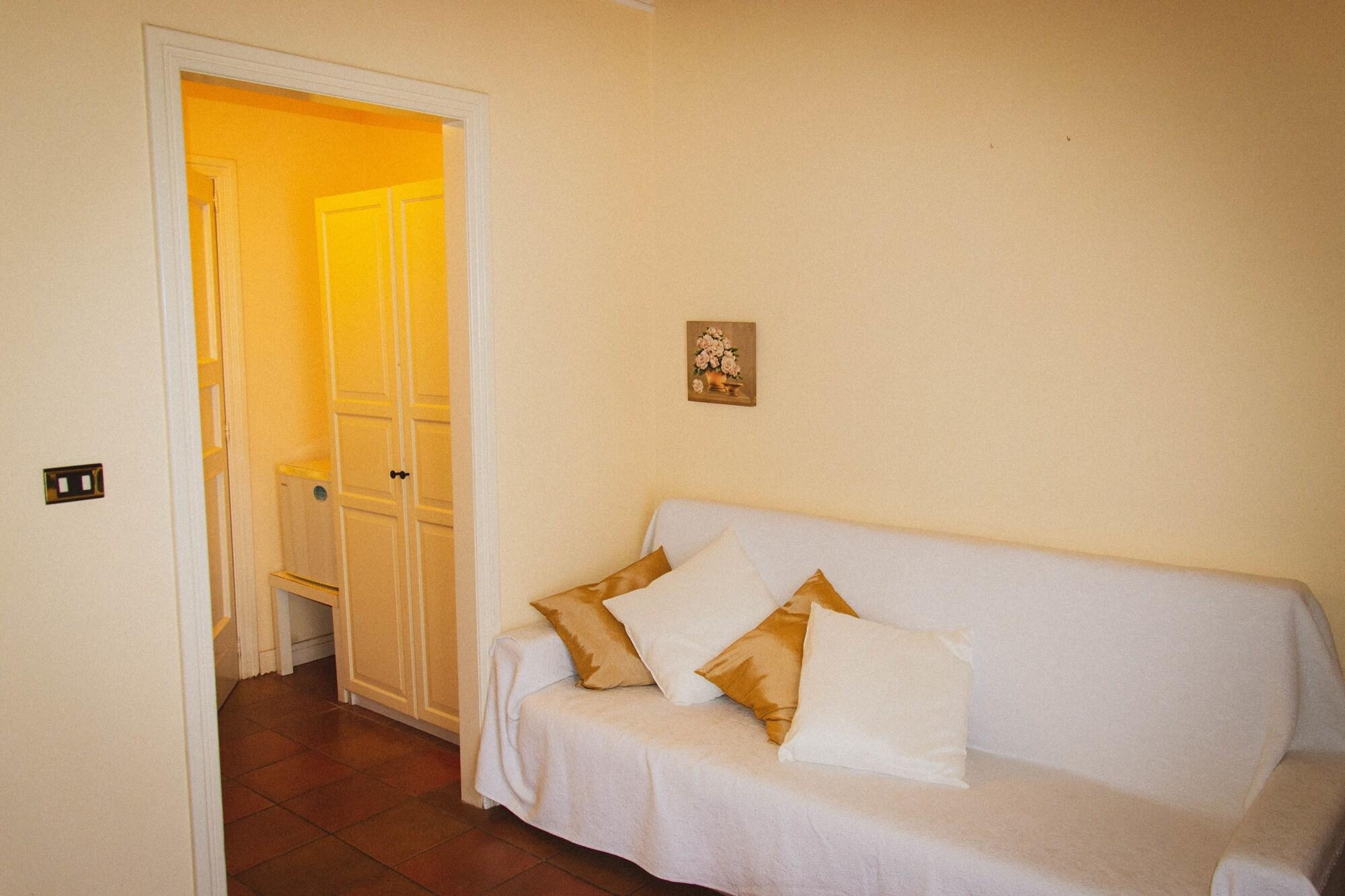 Bed and Breakfast Antica Dimora Caruso Катания Экстерьер фото