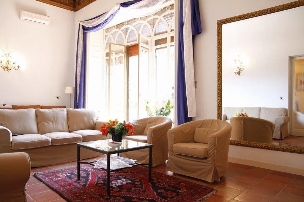 Bed and Breakfast Antica Dimora Caruso Катания Экстерьер фото