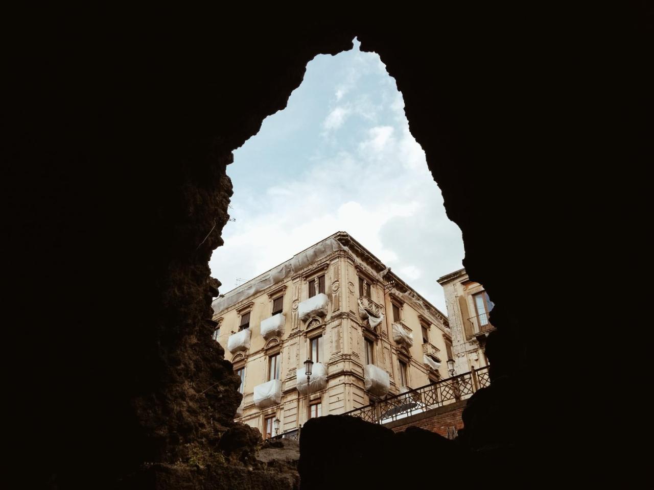 Bed and Breakfast Antica Dimora Caruso Катания Экстерьер фото