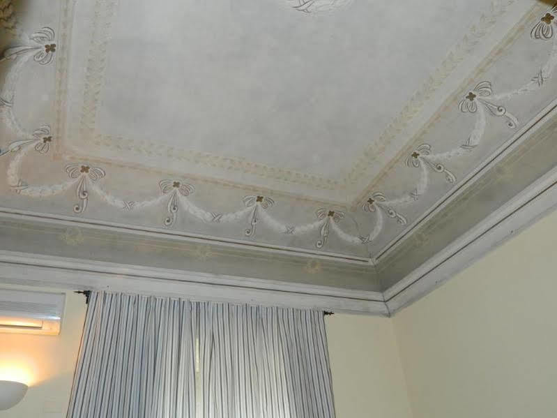 Bed and Breakfast Antica Dimora Caruso Катания Экстерьер фото