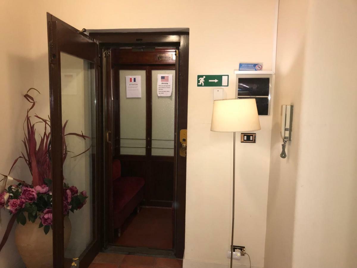 Bed and Breakfast Antica Dimora Caruso Катания Экстерьер фото